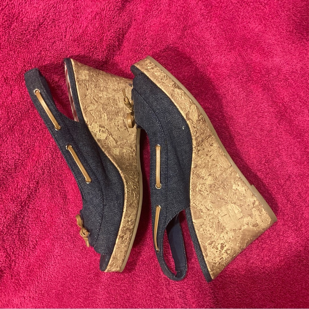 Woman’s Shoes